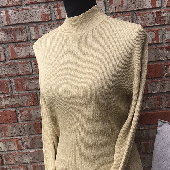 🚨 New RATAELLA Tan Glittery Gold Speckled Turtleneck Blouse - Picture 2 of 7
